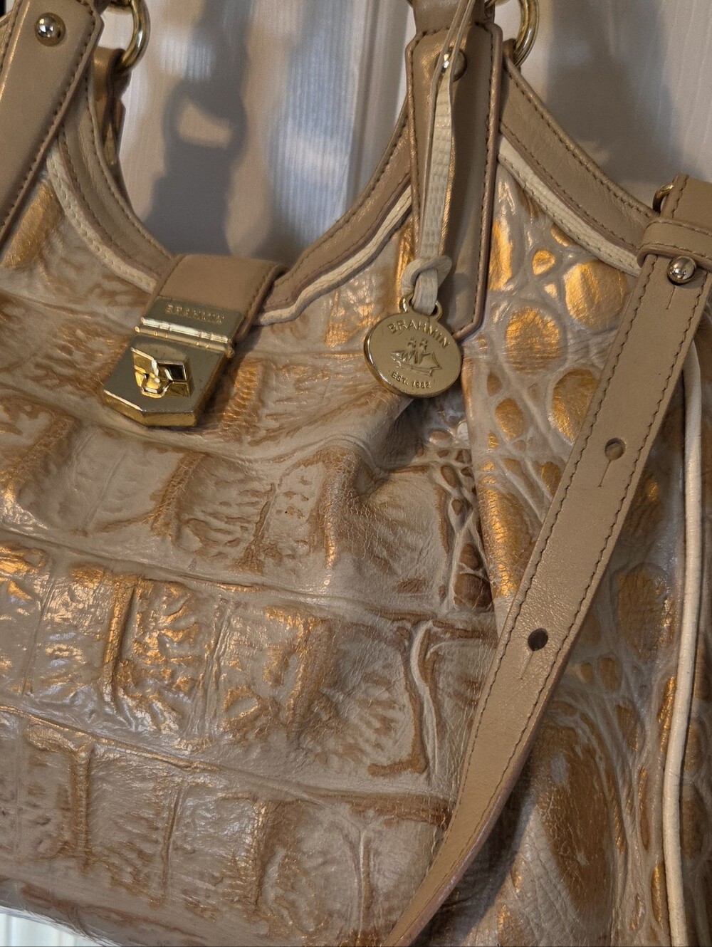 Brahmin "Elisa"  Croc-Embossed Leather Shoulder Bag with Gold Hardware GUC - Picture 3 of 15